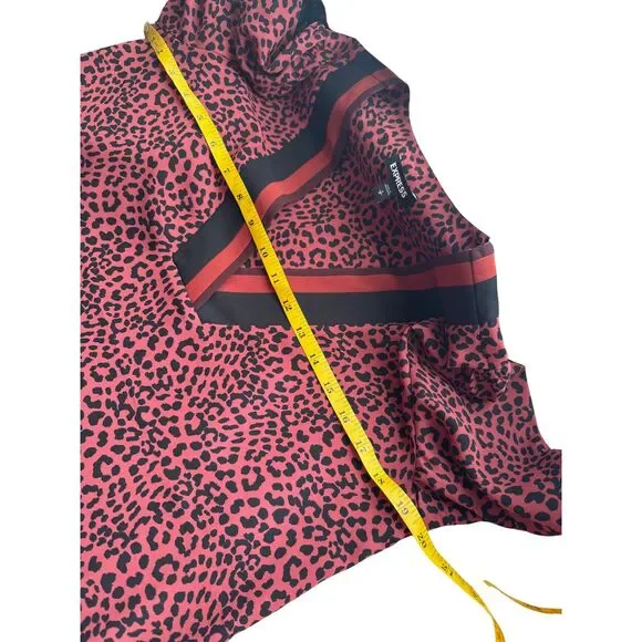 Express Women’s Animal Print Blouse Size SP Maroon Black Long Sleeve Petite - Picture 7 of 8